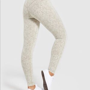 NWT gymshark Fleur khaki leggings